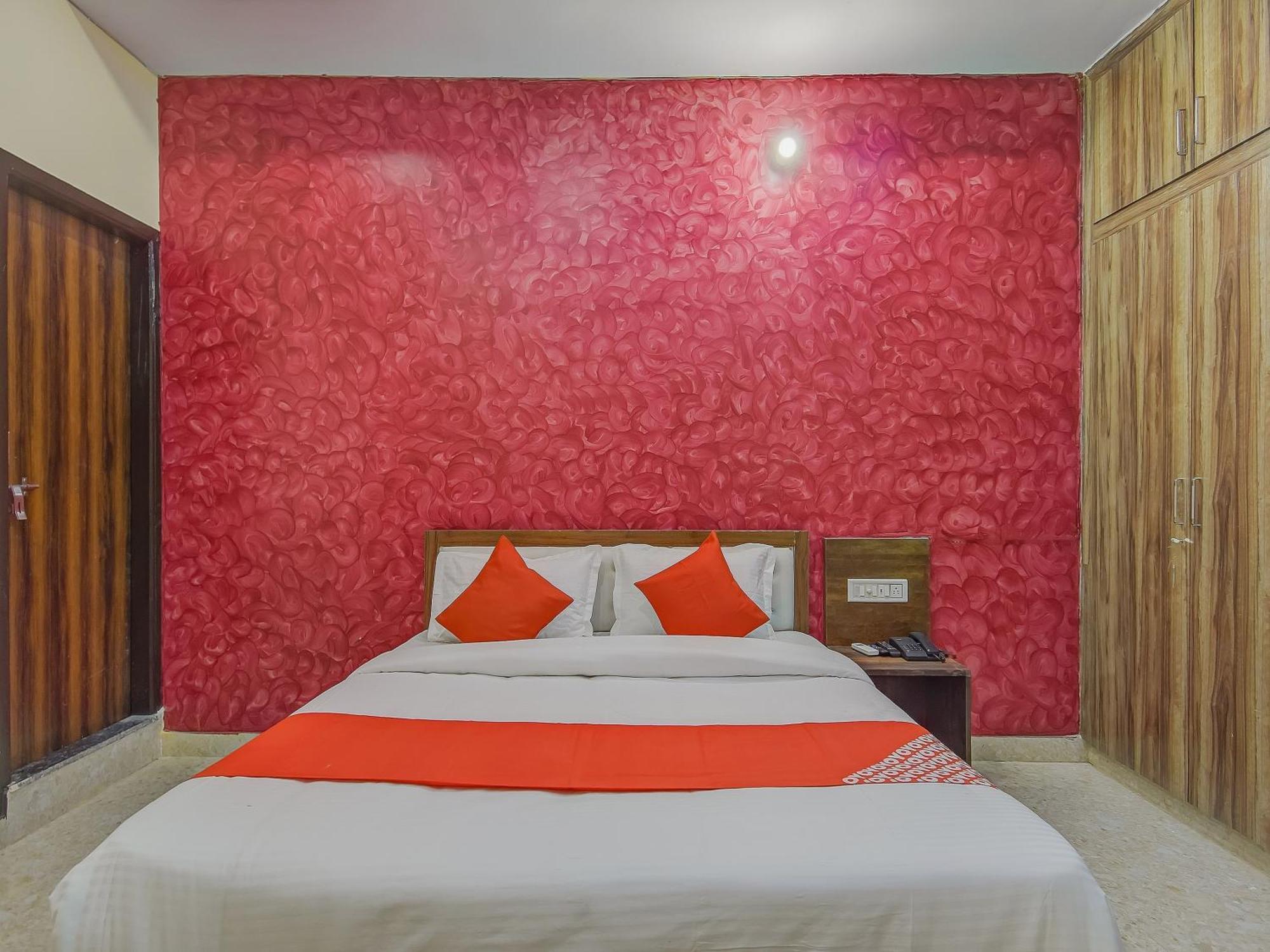 Hotel O Royal Blue Джайпур Екстериор снимка