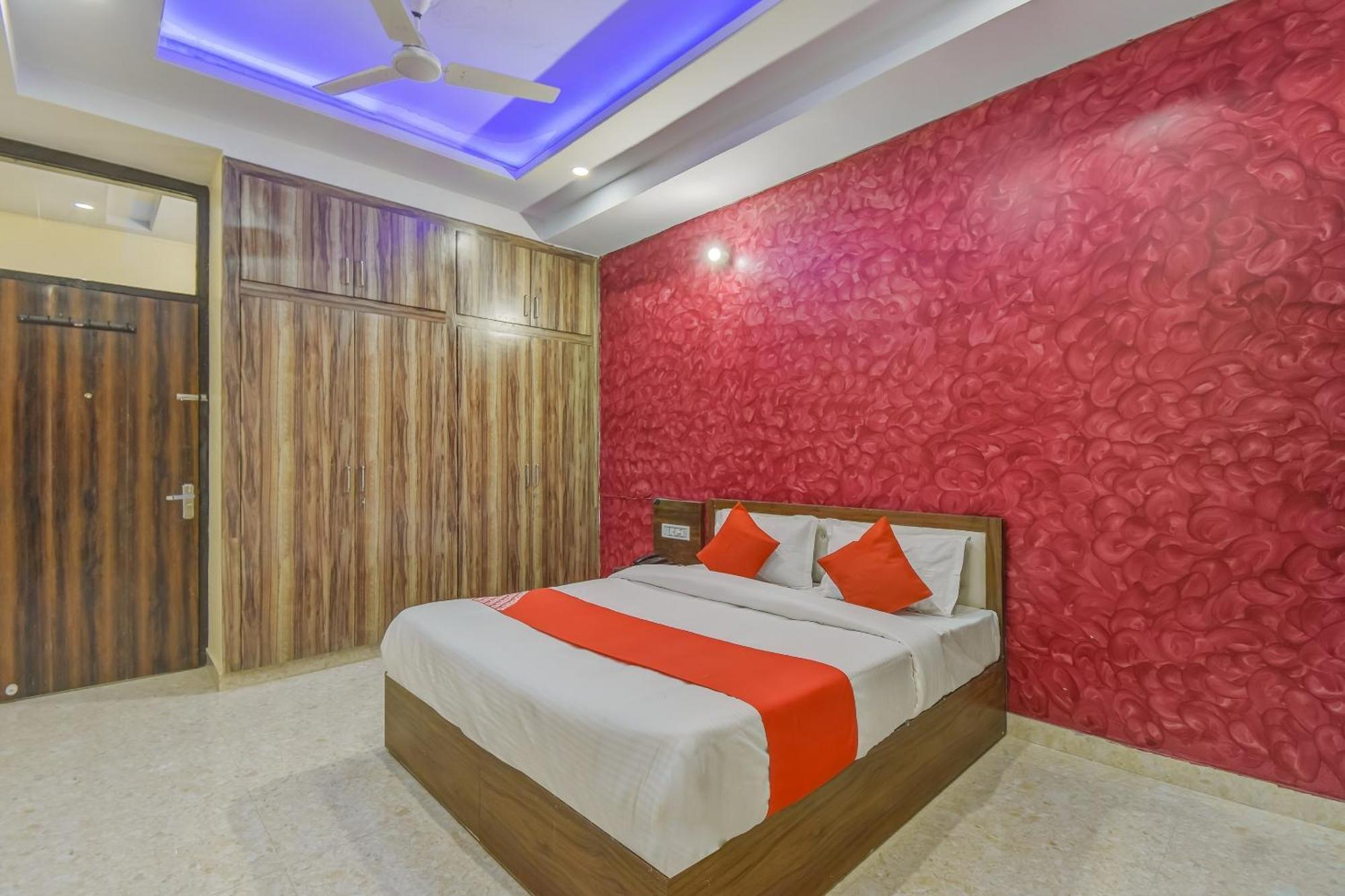 Hotel O Royal Blue Джайпур Екстериор снимка