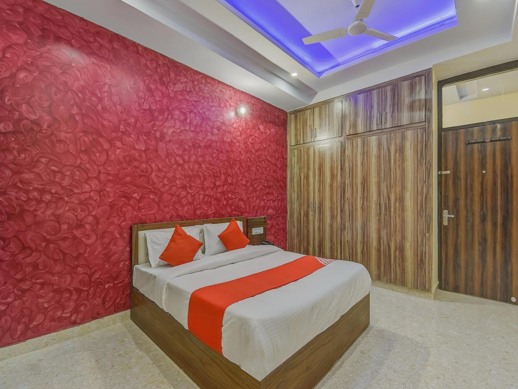 Hotel O Royal Blue Джайпур Екстериор снимка