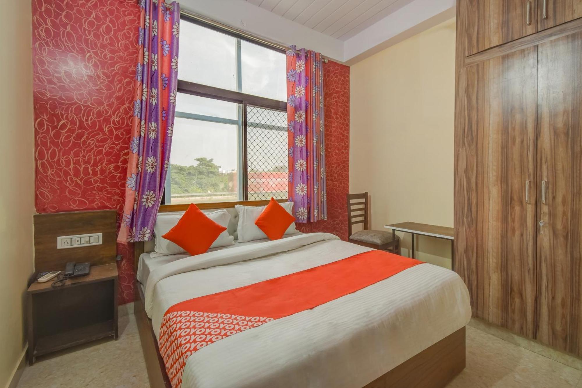 Hotel O Royal Blue Джайпур Екстериор снимка